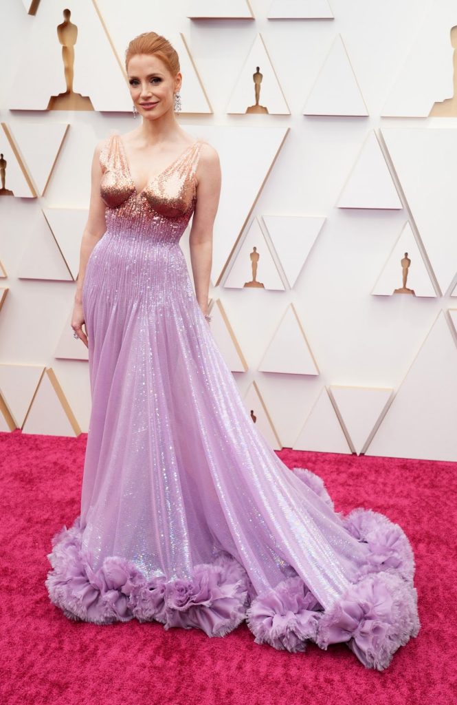 Oscar 2022: Jessica Chastain vince l'Oscar alla migliore attrice protagonista con il fil 'Gli occhi di Tammy Faye'.