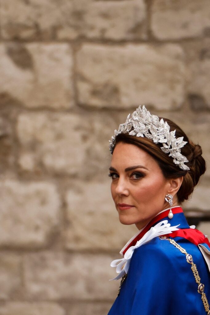 Kate Midletton non ha indossato la tiara durante la cerimonia d'incoronazione del Re Carlo III.